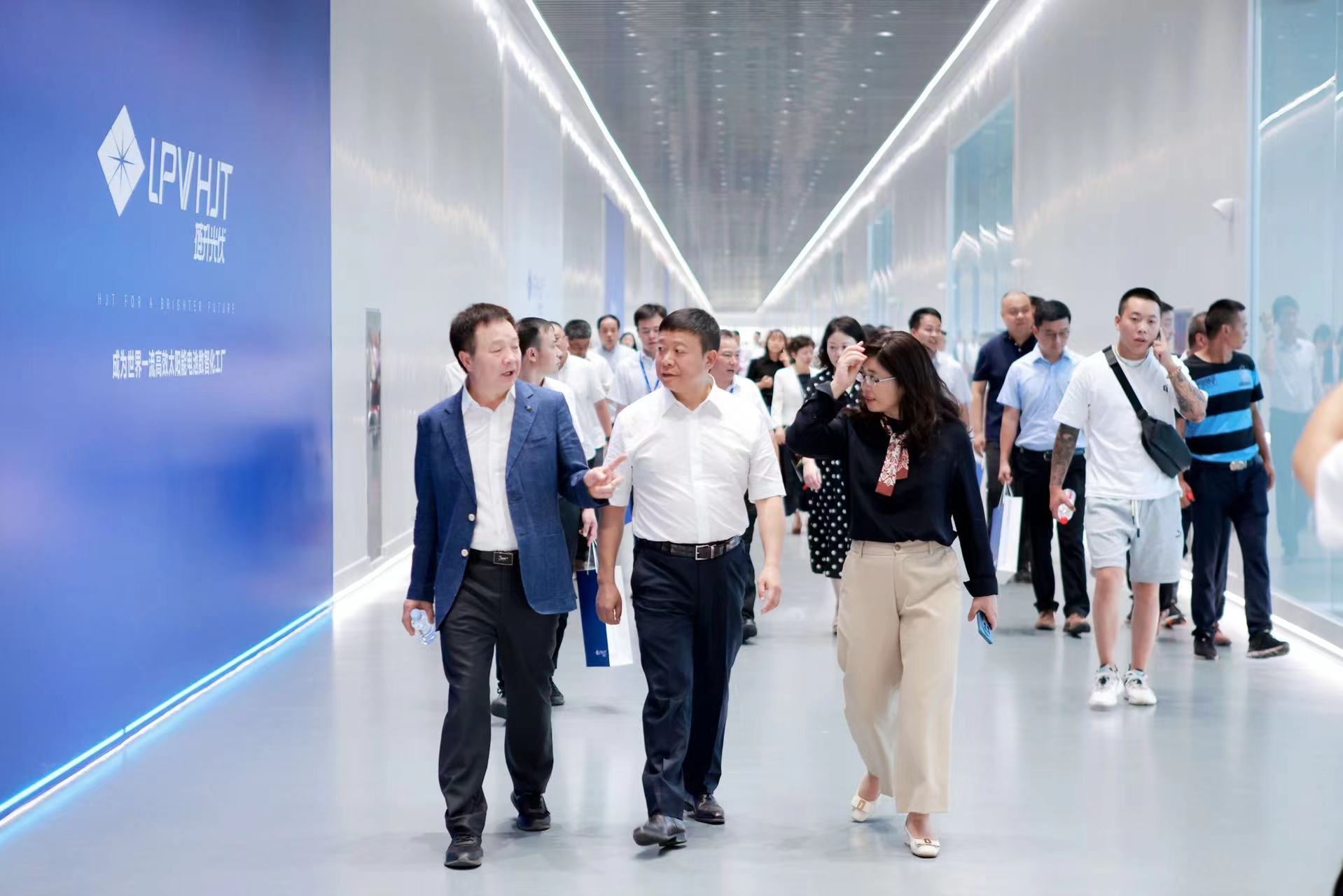 喜报:琏升光伏8GW异质结电池片项目今日投产!